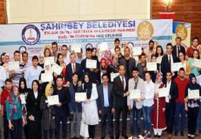 Evlilik okulundan 75 çift daha sertifikalarını aldı