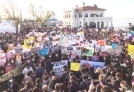 Eylemler artarak sürüyor