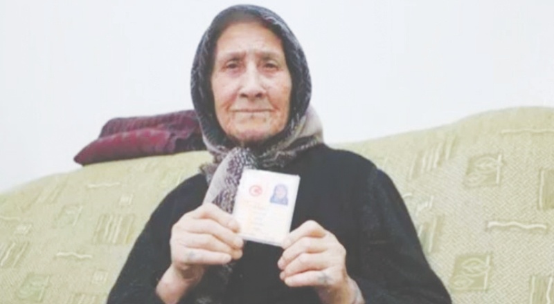 Ezo Gelin'in kızı Celile Bozgeyik koronavirüsten yaşamını yitirdi