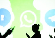 Facebook ile veri paylaşımı yapacağını duyuran WhatsApp düşüyor, Telegram ve Signal yükseliyor