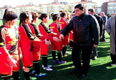 Fadıloğlu futbolculara moral verdi 