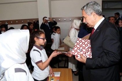Fadıloğlu, İmam Hatip Ortaokulu yaptırdı