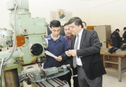 Fadıloğlu öğrencilerle bir araya geliyor 