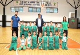 Fadıloğlu, şampiyon dev adamlarla buluştu