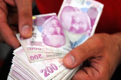 Faiz indiriminde sıra bankalarda