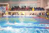 Farklı kulüplerden 610 sporcu kulaç attı