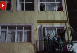 Fatih'te yangın: Mahsur kalanlar kurtarıldı