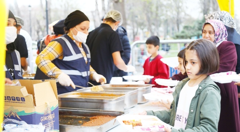Fatma Şahin, Gazi şehirlilerle buluştu