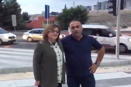 Fatma Şahin inceledi, eşi kameramanlık yaptı 