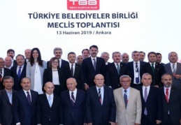 Fatma Şahin, yeniden TBB Başkanı seçildi