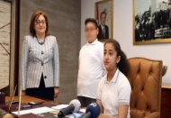 Fatma Şahin’in koltuğuna oturmuştu