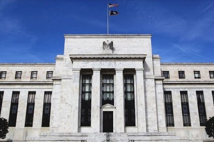 Fed faizleri 50 baz puan düşürdü