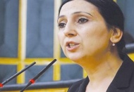 Feministleri anlayabilseydiniz demokrasi yerlerde sürünmezdi