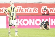 Fenerbahçe 30 lig maçına 29 faklı 11'le çıktı