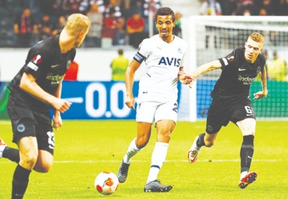 Fenerbahçe, Frankfurt deplasmanından 1 puanla dönüyor