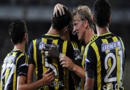 Fenerbahçe, Gaziantepspor'u 3-0 yenerek, ilk galibiyetini elde etti