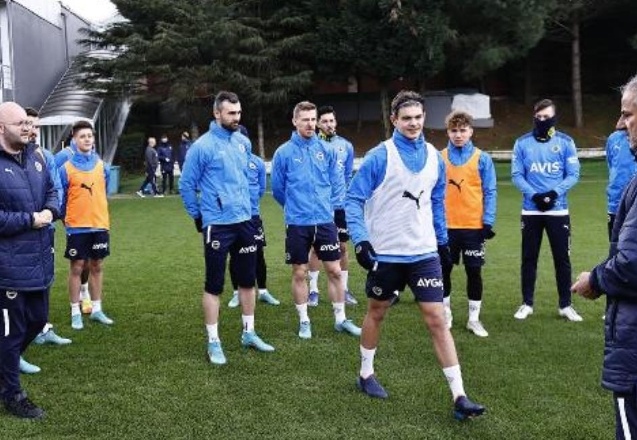 Fenerbahçe, kampa girdi