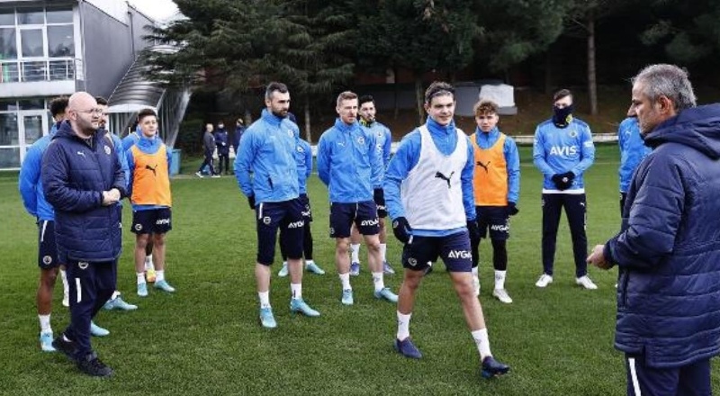 Fenerbahçe, kampa girdi