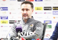 Fenerbahçe Teknik Direktörü Pereira: "İstifa konusu gazetecilerle konuşulacak bir konu değil"