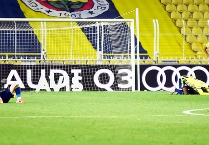 Fenerbahçe'nin şampiyonluk hasreti 7 yıla çıktı