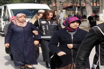 FETÖ ablalarının ihtiyaç sahipleri üzerine hat çıkarıp ByLock yüklediği ortaya çıktı