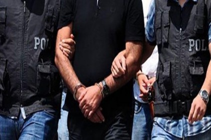 FETÖ nedeniyle görevden ihraç edilen 63 eski polis gözaltına alındı 