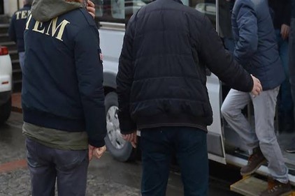 FETÖ operasyonunda 8 kişi tutuklandı