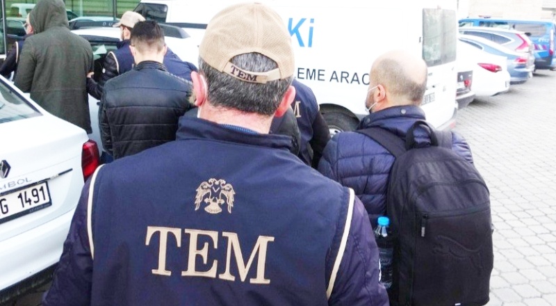 FETÖ operasyonunda 3 kişi tutuklandı