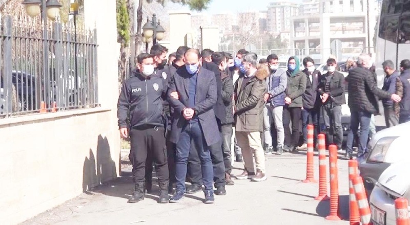 FETÖ operasyonunda 8 kişi tutuklandı