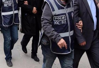 FETÖ soruşturmasında 1 öğretmen ile 3 avukat tutuklandı