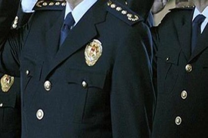 FETÖ&#039;cü 242 emekli emniyet mensubunun rütbeleri alındı