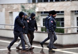 FETÖ'den aranan 6 kişi yakalandı