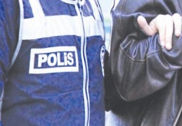 FETÖ’den iki kişi tutuklandı