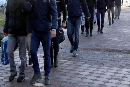 FETÖ&#8217;nün ablası da abisi de bitmiyor