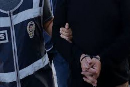 FETÖ&#039;nün adli yapılanmasına 4 ilde eş zamanlı operasyon: 9 gözaltı 