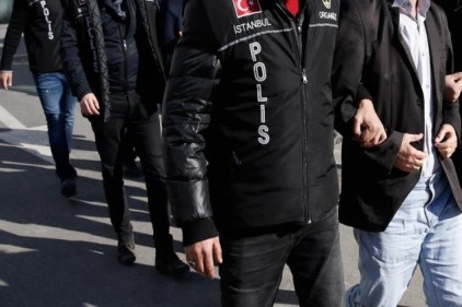 FETÖ'nün 'askeri mahrem yapılanmasına' operasyon 
