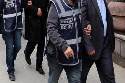 FETÖ&#039;nün &#8216;askerlik şubesi&#8217; gibi çalışan ağı çökertildi