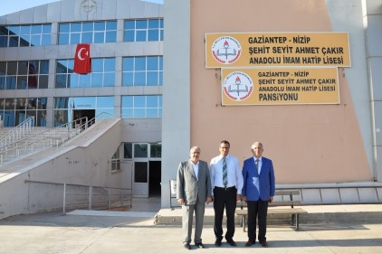 FETÖ&#039;nün el konulan okullarına şehitlerin isimleri verildi 