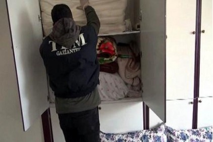 FETÖ&#039;nün mahrem evlerine operasyon: 15 gözaltı