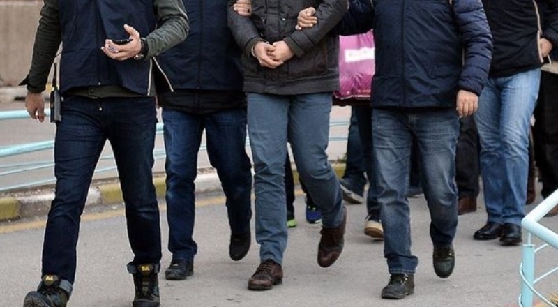 FETÖ'nün 'mahrem yapılanması'na operasyon: 12 ilde 26 gözaltı