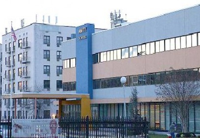 FETÖ'nün New York'taki okul binası satışa çıkarıldı