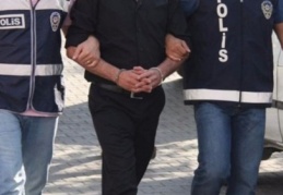 FETÖ/PDY mensubu iki kişi tutuklanarak cezaevine gönderildi