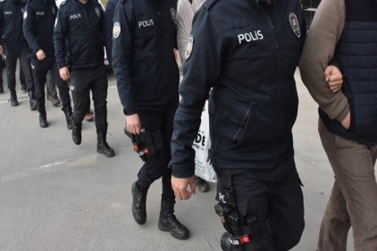 FETÖ&#8217;ye 12 gözaltı