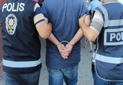 FETÖ'ye 17 ilde darbe