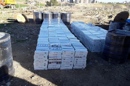 Fıçı içinde kaçak sigara sevkiyatına polis engeli 