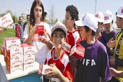 FİFA &#8216;Grassroots Şenliği&#8217; devam ediyor