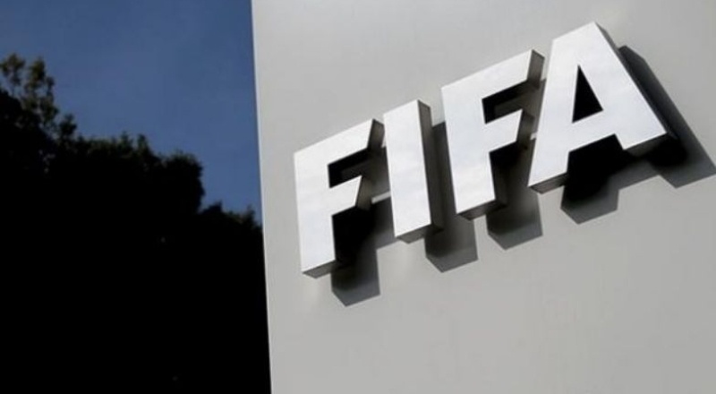 FIFA, Ukrayna ve Rusya'daki futbolcular ile teknik direktörler için aldığı kararları açıkladı