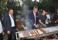 Fikret Orman, onuruna mangal partisi