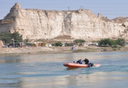 Fırat Nehri'ne giren 19 yaşındaki bir genç kayboldu