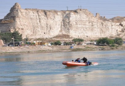 Fırat Nehri'ne giren 19 yaşındaki bir genç kayboldu